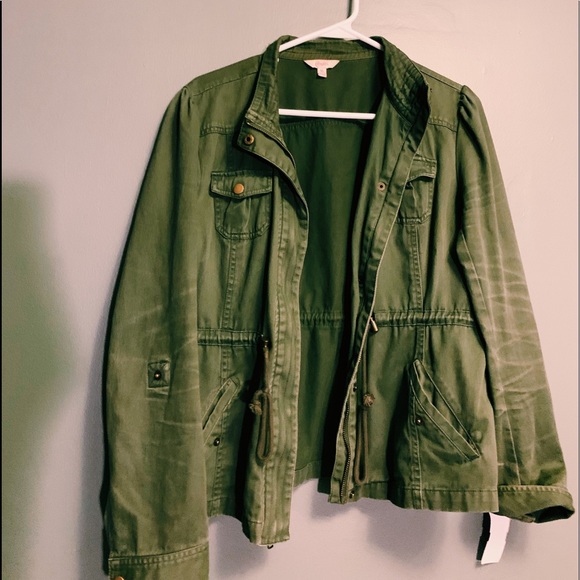 green jacket - Picture 1 of 1